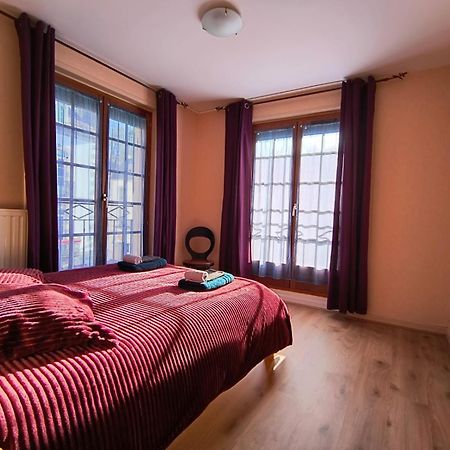 Les Arvernes Rochefort-Montagne Екстер'єр фото